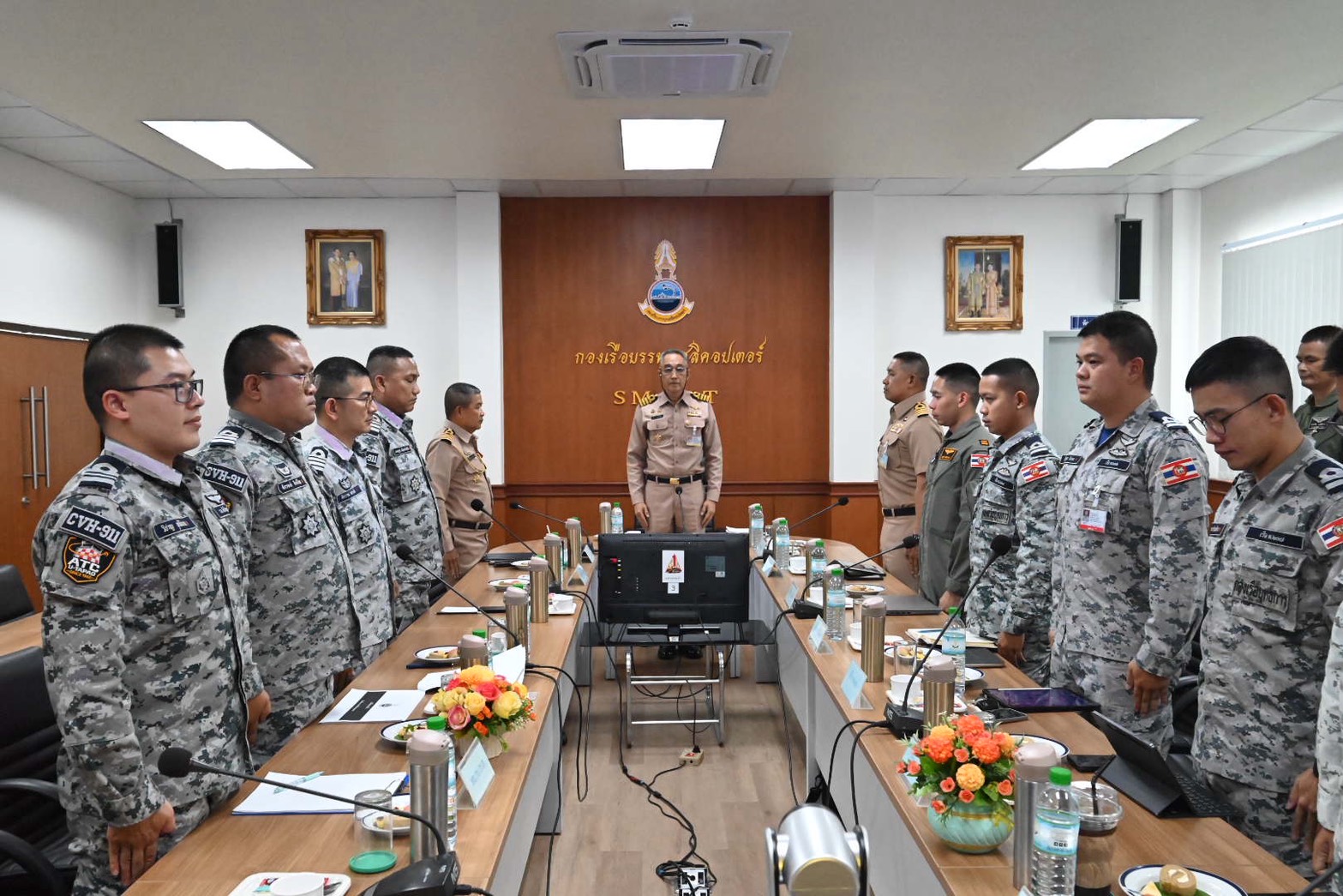 น.อ.ธิติกร แดงรักสกุล รอง ผบ.กบฮ. เป็นประธานการประชุมก่อนออกเรือ การฝึก FTX  ทร.69
